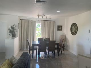 Charming 2BR Pool Home Near Manasota Key - 4
