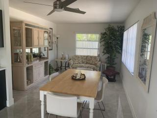 Charming 2BR Pool Home Near Manasota Key - 1