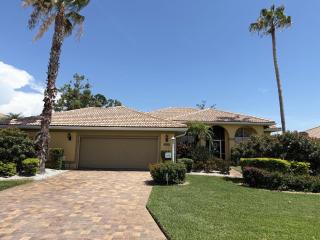 Golf & Gulf – Pool Home Near Beach w/ Cart - 0