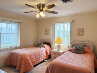 2BR on Oyster Creek – Boat Dock & Beach - 3