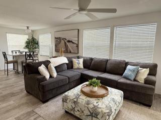 Modular Oasis - Tiki Bar - Fire Pit - Pet-Friendly - 6