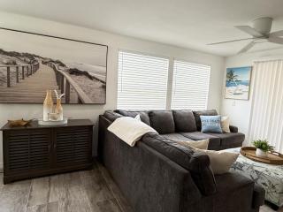 Modular Oasis - Tiki Bar - Fire Pit - Pet-Friendly - 5