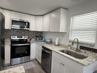 Modular Oasis - Tiki Bar - Fire Pit - Pet-Friendly - 3