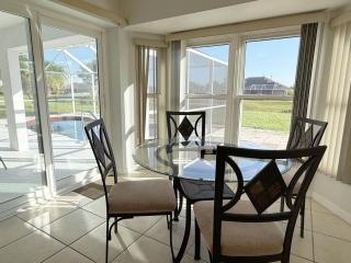 Sunny Pool Villa – Bikes, Beaches & Golf - 4