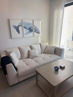 Stylish Grace Bay Condo on Top Floor with Den and Pool - 6