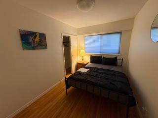 Vancouver Home - Downtown 15 Min, Transit Access - Free Parking & Wi-Fi - 1