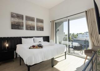 Pinnacle Peak - 3 Units - Hot Tub - In Old Town - 4