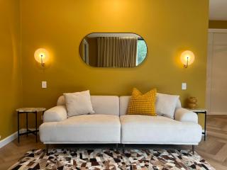 Luxury 1-Bedroom Retreat on 10 Acres, near beaches - 7