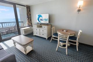 Recently Renovated, Oceanfront View, Heated Pools! - 8