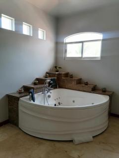 Casa moderna con alberca climatizada en Tonala Jal - 1