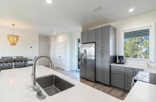 The Repose at Seven One Seven - 5