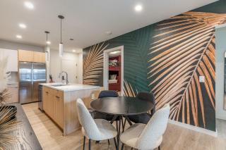 Hyve - Tempo - 2 Units - Walk to Broadway - 6