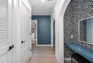 Hyve - Tempo - 2 Units - Walk to Broadway - 1