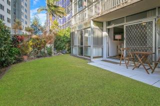 Saltlight - Tranquil Haven by Burleigh Beach and Parks - 6