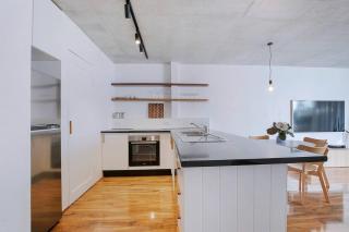 Saltlight - Tranquil Haven by Burleigh Beach and Parks - 1