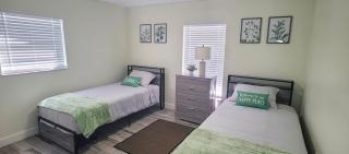 Lovely House in Sarasota close to UTC Mall Nathan Benderson Park and Siesta Key Beach - 7