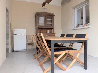 Maison spacieuse avec terrasse couverte et parking en région naturelle - FR-1-591-764 - 6