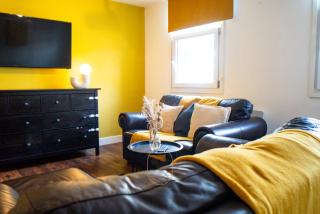 Firdaus Huddersfield Town View Apartments - 8