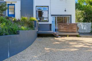 Charming Maning Ave - 2 Bedroom Unit in Sandy Bay - 6
