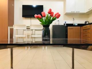 Charming 1BR with Balcony near Venice mall&BGC - 4