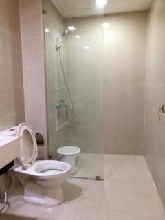 Charming 1BR with Balcony near Venice mall&BGC - 2