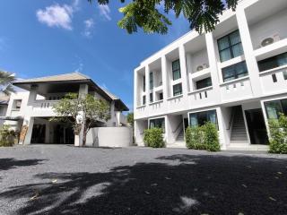 Phuket Leisure Time Hotel - 8