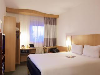 Ibis Cotonou - 8