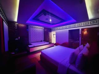 Lan Kwai Fong Hotel - 0