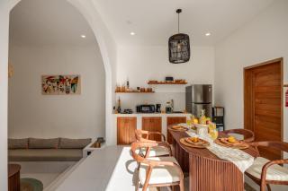 Modest and Cosy 2bd Villa with Rooftop 4min to Cemagi Beach - 3