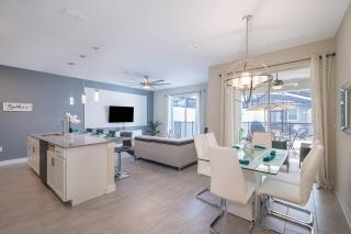 4834BV TOWNHOUSE 4 BEDROOMS & 3 BATHROOMS + POOL - 6