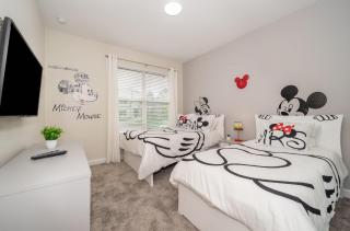 2744HM VILLA 5 BED/5 BA (SANITIZED) - 1