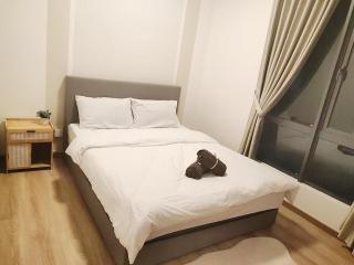 Baron Lake View Hikari Cozy 2BR Lake City MITEC - 7