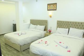 Holiday Pyramids View - 2