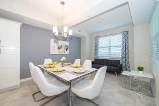 3141-307DM STOREY LAKE, CONDO 2/2 LAKE VIEW - 3