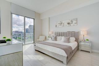 3900-604LG DESIGN DISTRICT, CONDO 1 BEDROOM & 1 BATHROOM - 3