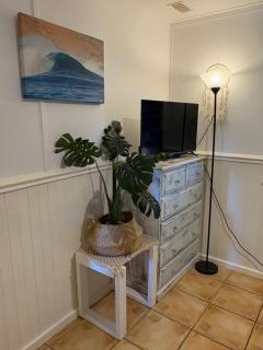 Manta Stays Resort-Style Tropical Oasis - 2