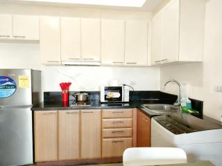 Serenity unit Venice luxury near BGC - 4