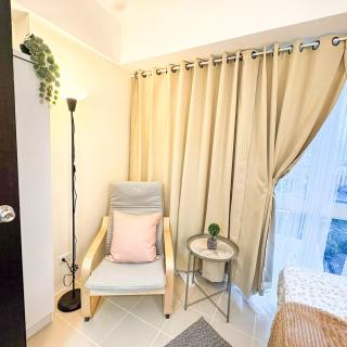 Kasara Urban Resort Residences by Amari Staycations - 8