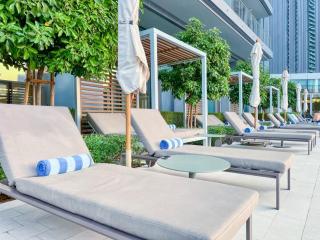 3BR in Vida Dubai Mall with Stunning Burj Khalifa View - 9