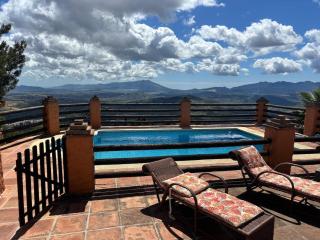 Casa Liebre stylish comfort and tranquility with spectacular views - 3