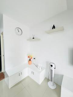 Cozy 3BR House for Groups with AC Wifi Free Parking - 9