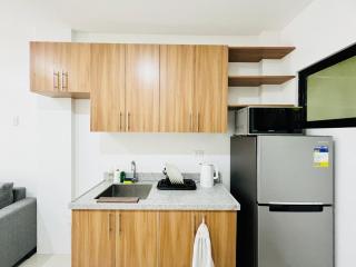 Cozy 3BR House for Groups with AC Wifi Free Parking - 1