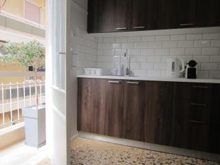 Walk to Acropolis of Athens,15-min Metro nearby - 9