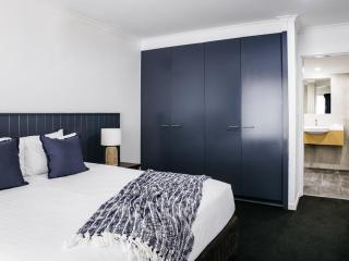 ibis Styles Canberra Eagle Hawk - 9