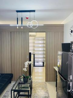 SMDC Good Stays - Shore 2 Unit 706 Tower 2 - 0