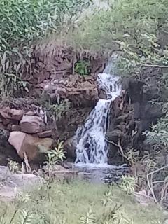 Peaceful home in the middle of lush green mountains - 8