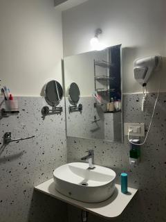 Pillowtalk Apartment - 1