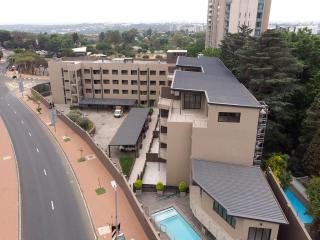 Lux Leisure Apartment Hotel Sandton - 4