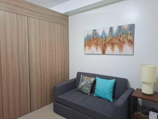 SMDC Good Stays - Shore 2 Tower 2 Unit 1828 - 1