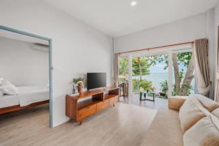 Escape Beachfront Cottage, Lamai Beach - 1